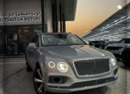 Bentley bentayga 6.0L 12cyl 2017 Silver 27000 MIL 280000AED 01
