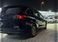 Toyota Sienna 2.5L 4cyl 189HP 2023 Black 84200 MIL 90000AED 08