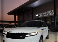 Range Rover Dynamic SE Velar 247 HP 2.0L 4cyl 2025 Grey 44960km 183000AED 03