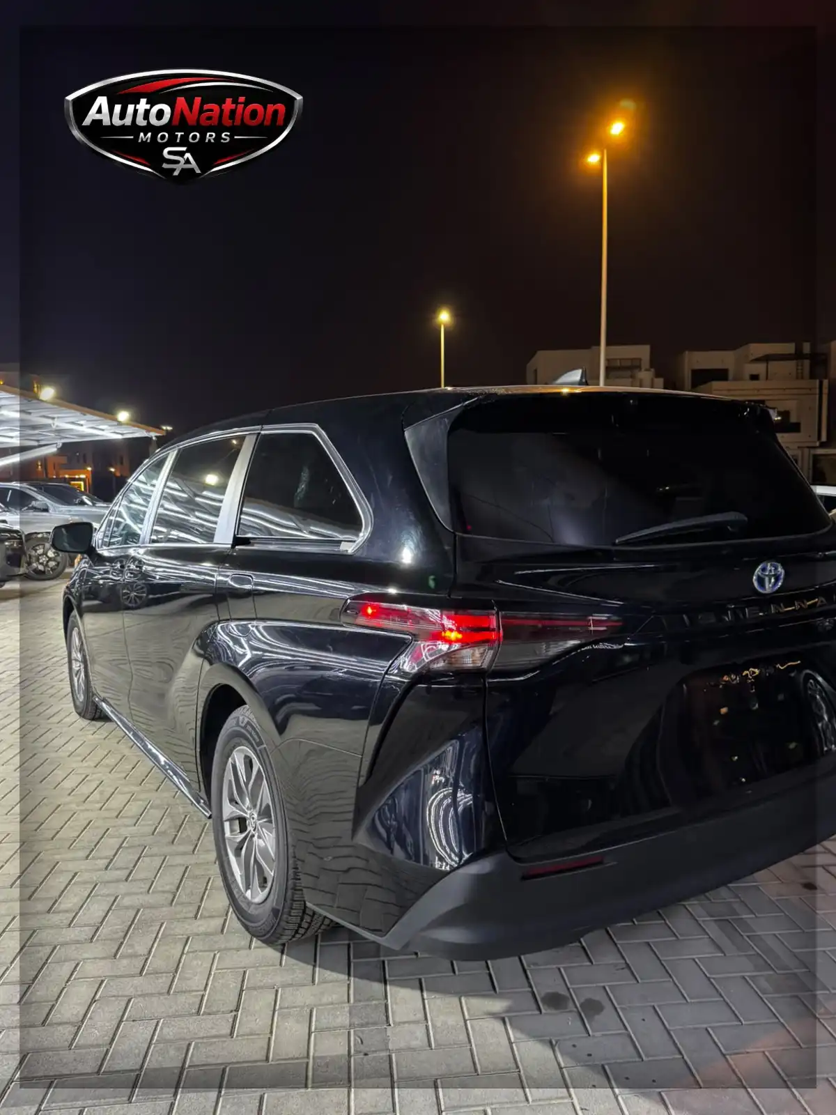 Toyota Sienna 2.5L 4cyl 189HP 2023 Black 84200 MIL 90000AED 06
